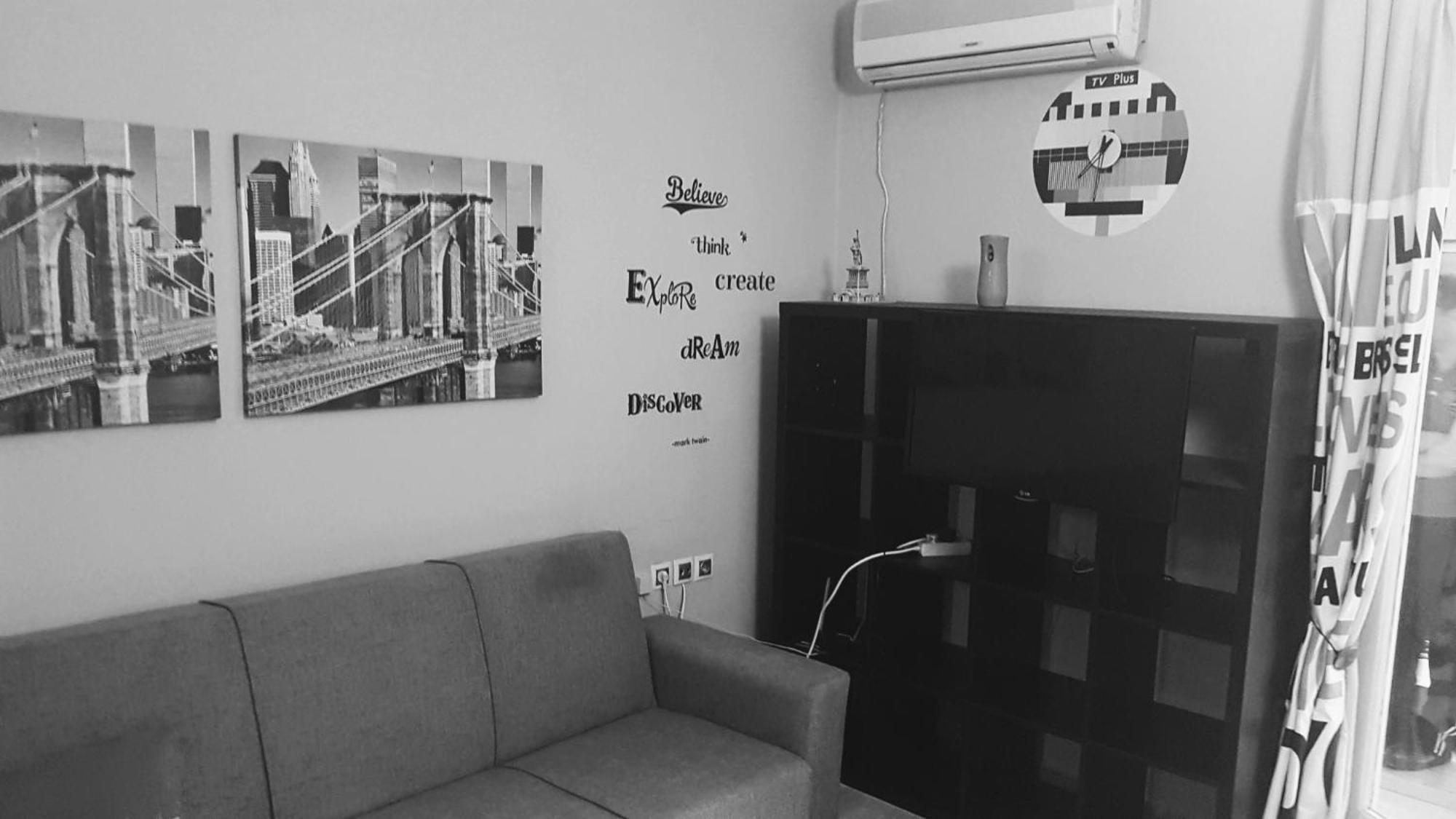 Ts-George'S Apartments By The Airport Markópoulon Exterior foto